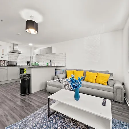 Manor House Luxury & Spacious 2br By Altoluxo Short Lets & Serviced With Free Wifi & Parking * Бристоль