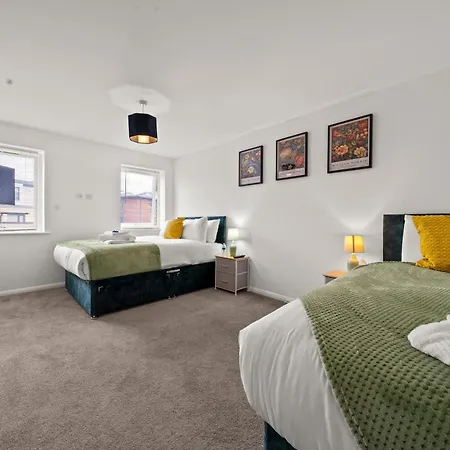 Manor House Luxury & Spacious 2br By Altoluxo Short Lets & Serviced With Free Wifi & Parking Nyaraló *