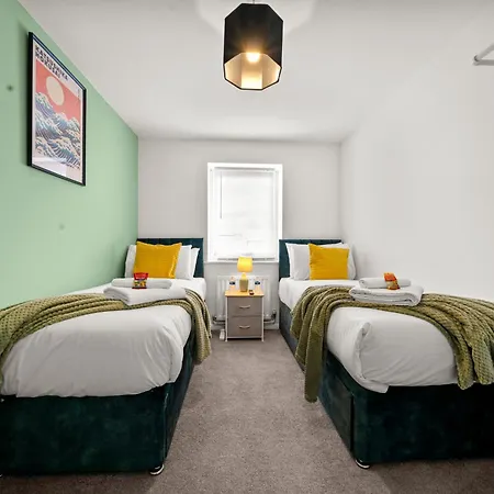Manor House Luxury & Spacious 2br By Altoluxo Short Lets & Serviced With Free Wifi & Parking Prázdninový dům *
