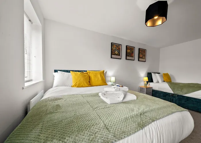 Manor House Luxury & Spacious 2br By Altoluxo Short Lets & Serviced With Free Wifi & Parking *